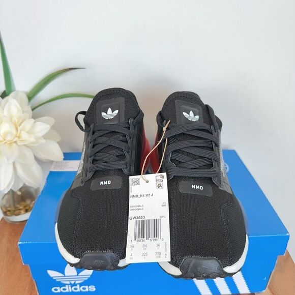 New Adidas NMD R1 V2 Junior Casual Sneakers Size US4/UK3.5/EU36‎ - Picture 2 of 7